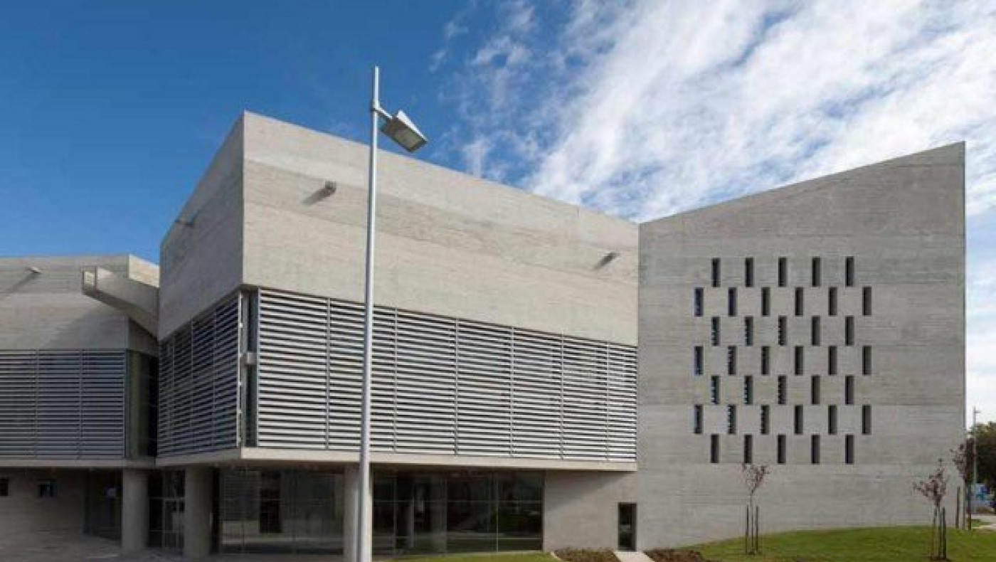 Σύστημα καθαρισμού & αποκατάστασης επιφανειών από γκράφιτι