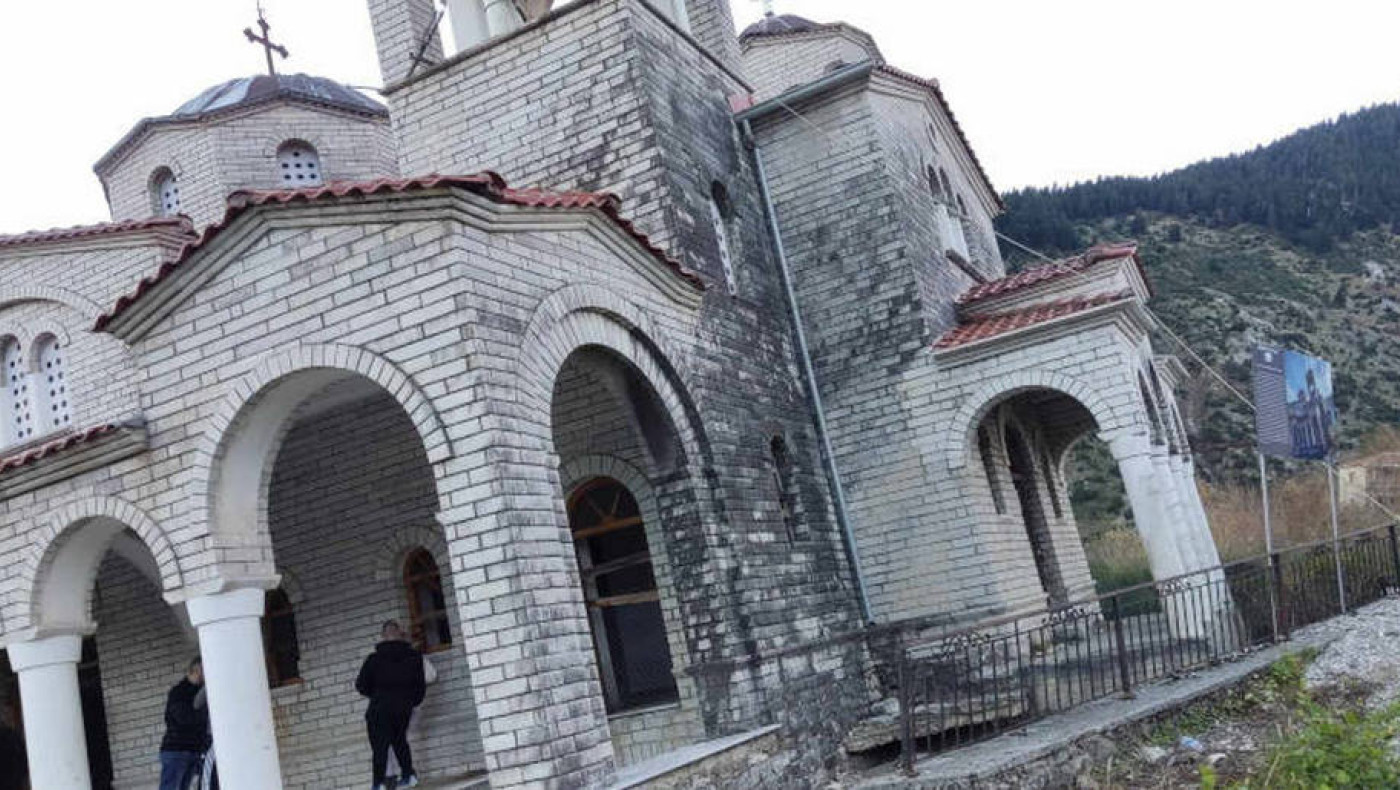 Ροποτό Τρικάλων: Οδοιπορικό στην εκκλησία που γέρνει