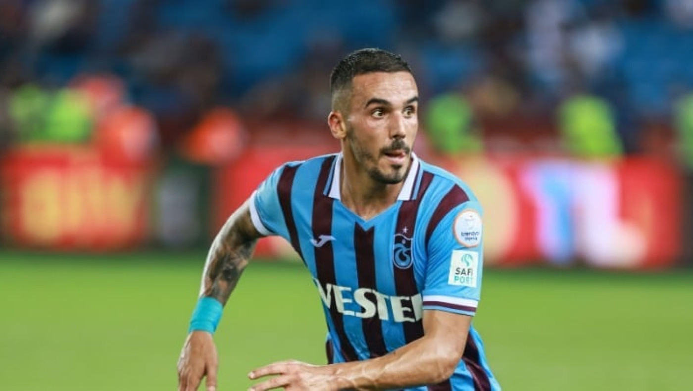 «Δύο τουρκικές ομάδες εξετάζουν τον Κουρμπέλη»