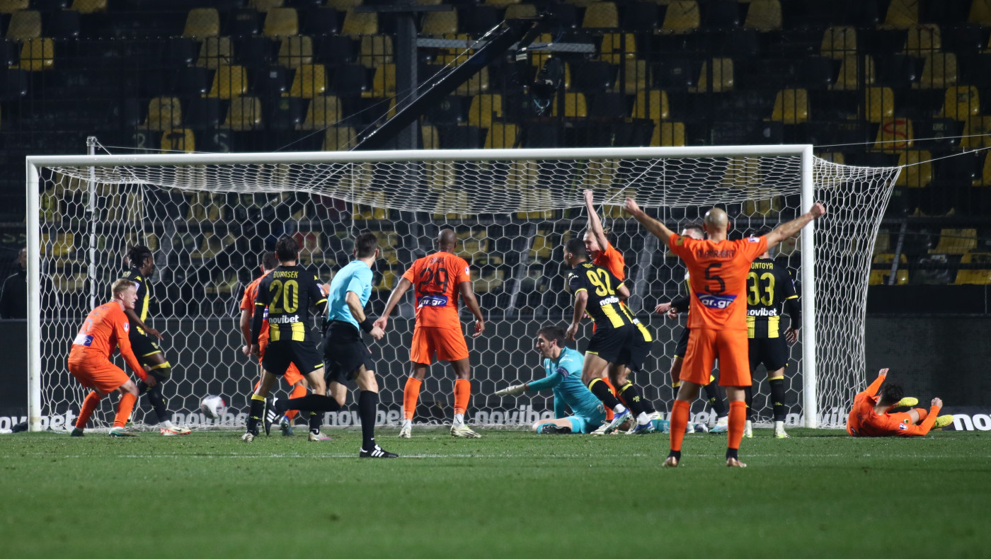 Άνοιξε το σκορ με Γκατσίνοβιτς η ΑΕΚ (vid)