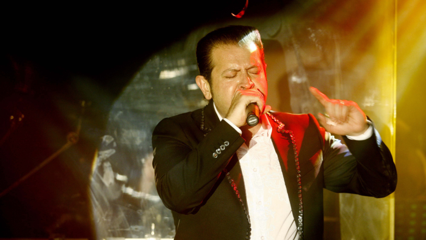 Πέθανε ο τραγουδιστής Χάρης Κωστόπουλος