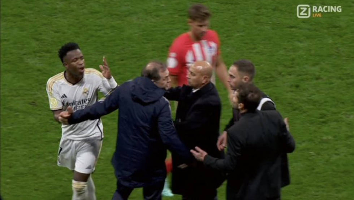 Καυγάς Σιμεόνε-Βινίσιους στο Ατλέτικο-Ρεάλ (vid)