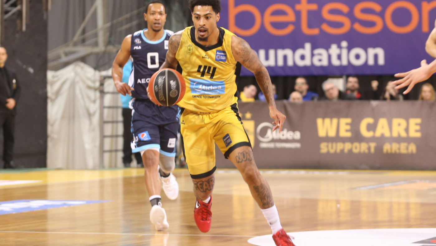 Άρης: Κάταγμα στον αντίχειρα ο Γκάλινατ