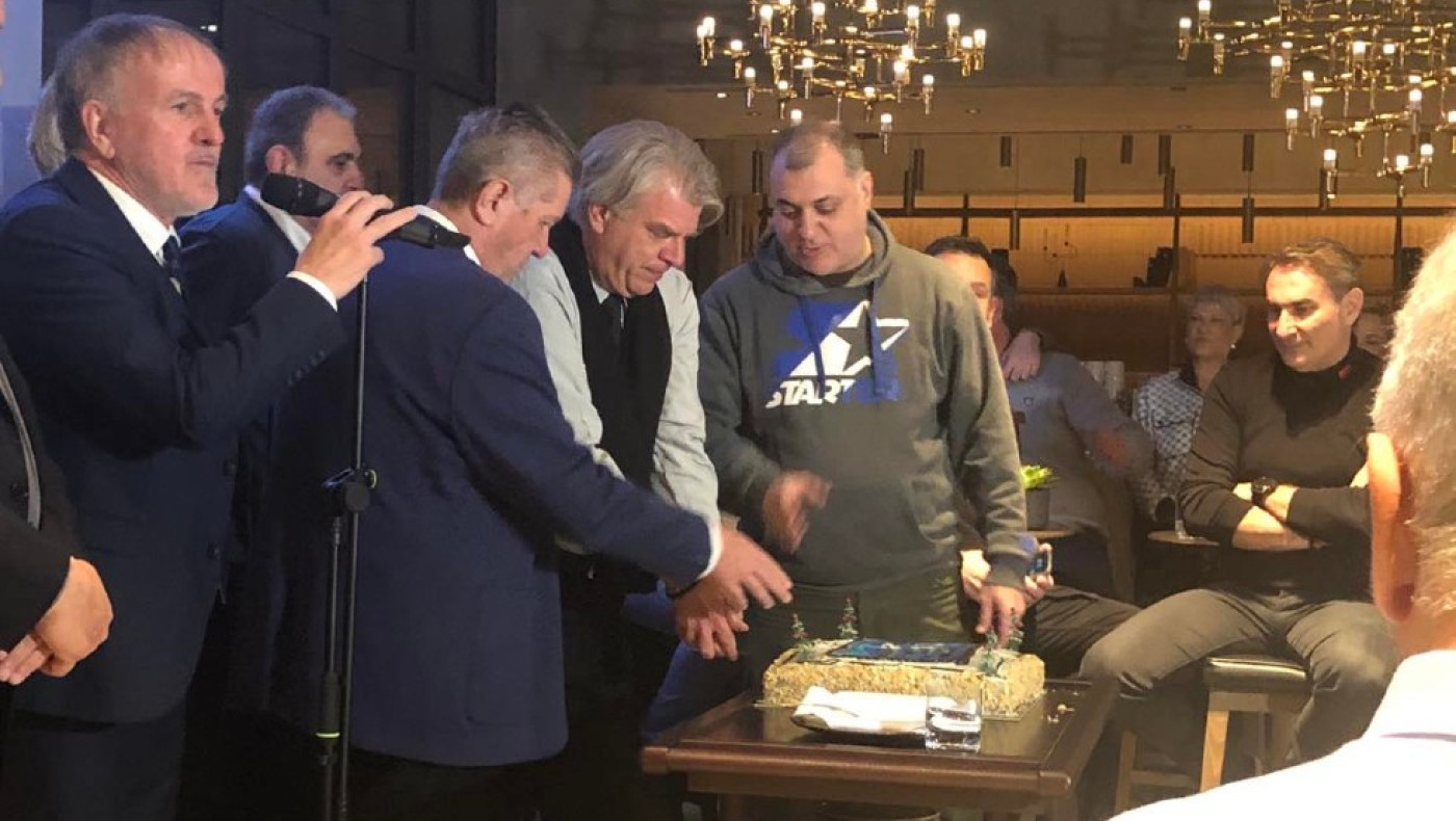 Πίτα του Γαλανόλευκου Φάρου στην Θεσσαλονίκη για τα 20 χρόνια από το 2004