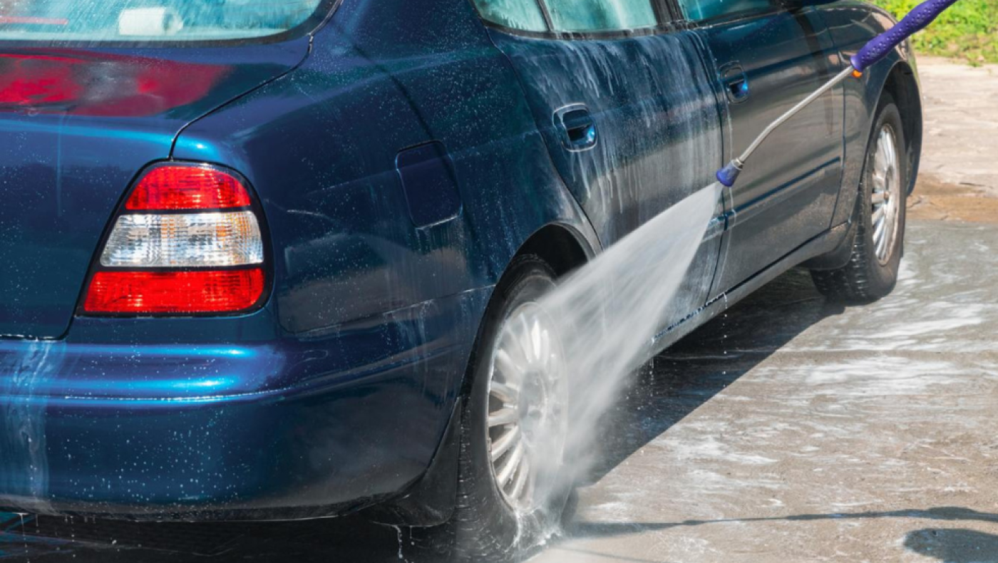 3.000 ευρώ πρόστιμο αν πλύνεις το αυτοκίνητο -Σε ποια περιοχή εφαρμόζεται