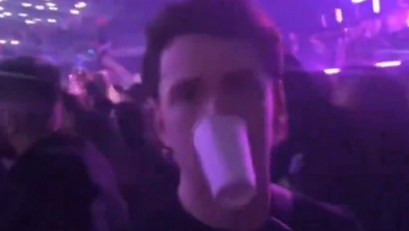 «Βράζουν» οι οπαδοί της Τσέλσι με τον Πάλμερ - Βγήκε σε κλαμπ μετά από την ήττα από τη Γουλβς (vid)