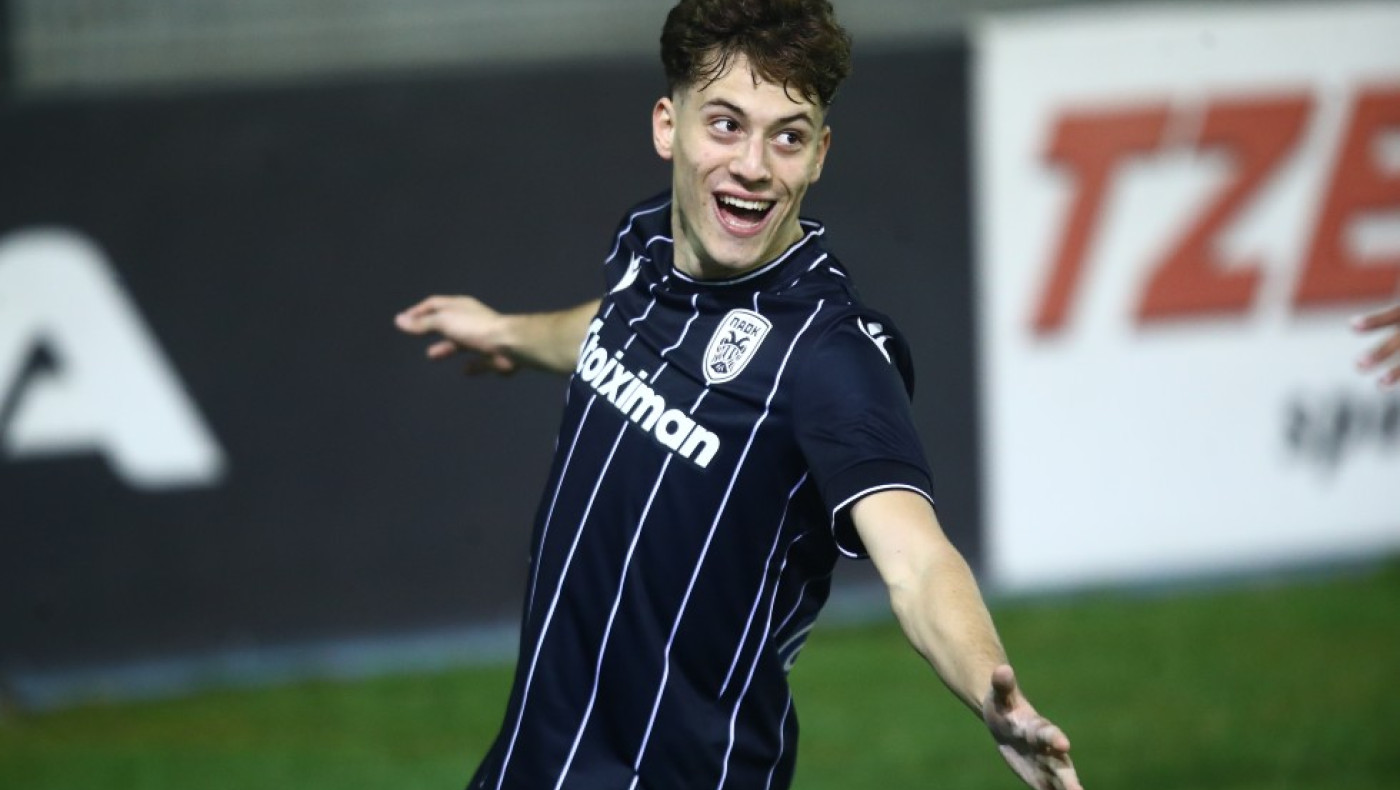 Φίλαθλος σε Κωνσταντέλια: «Ποια Σάλτσμπουργκ; Μείνε στον ΠΑΟΚ για πάντα»