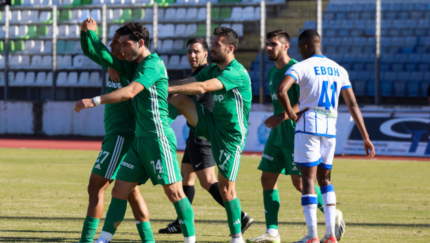 Ο Λεβαδειακός πάτησε ξανά κορυφή, νικώντας 2-0 τον Ηρακλή