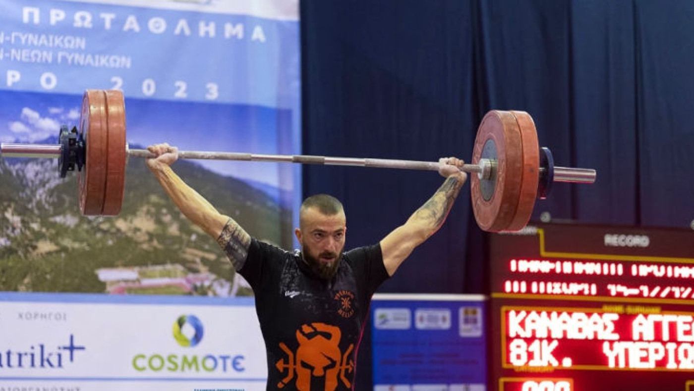 Άρση Βαρών: Η καρδιά του πρωταθλητή Άγγελου Καναβά και τα δάκρυα χαράς