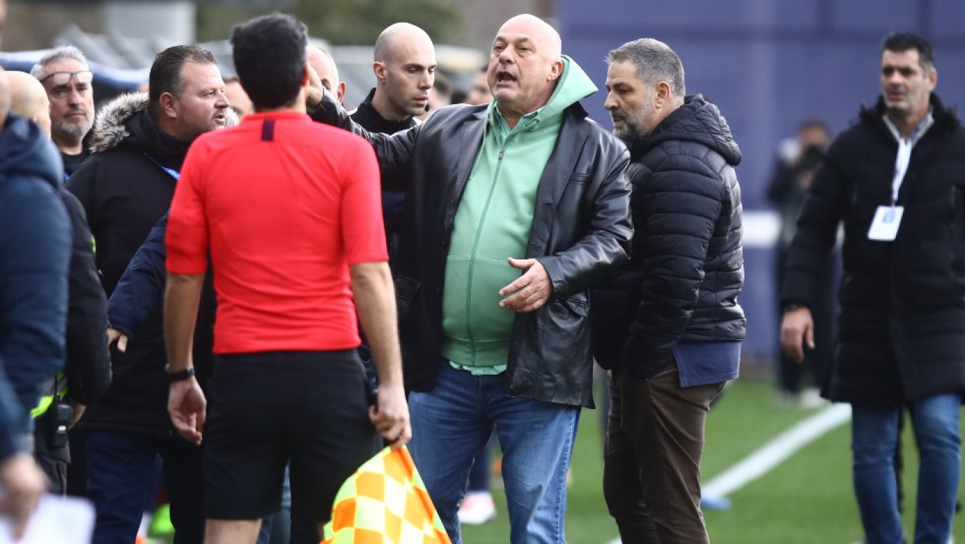 Αποβλήθηκε ο Μπέος - «Να επέμβει εισαγγελέας»