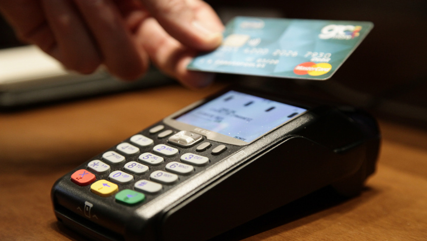 Διασύνδεση με POS: Τι θα γίνει με τις 12.000 επιχειρήσεις που αδιαφορούν