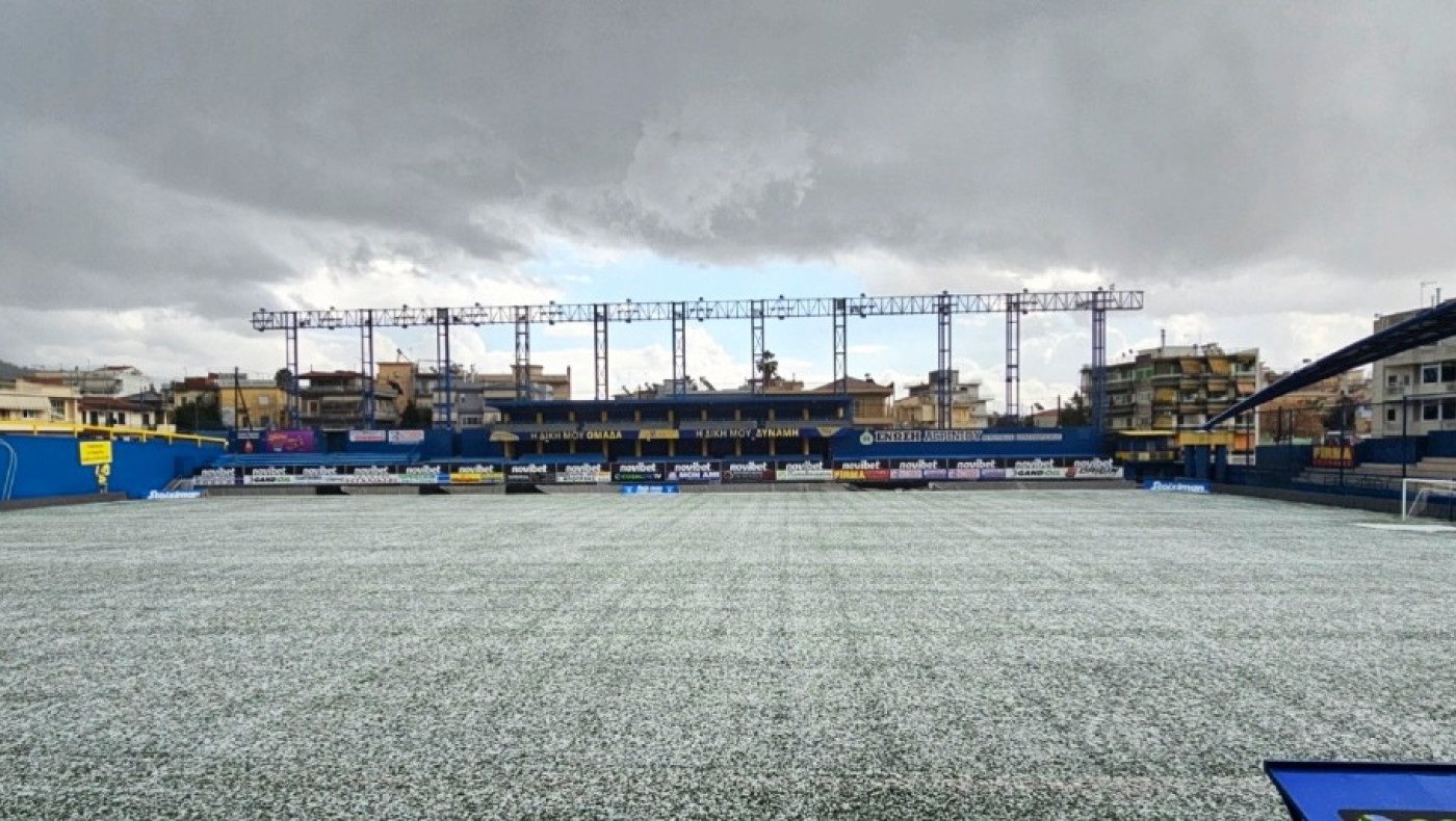 Παναιτωλικός: Το χαλάζι σκέπασε τον αγωνιστικό χώρο