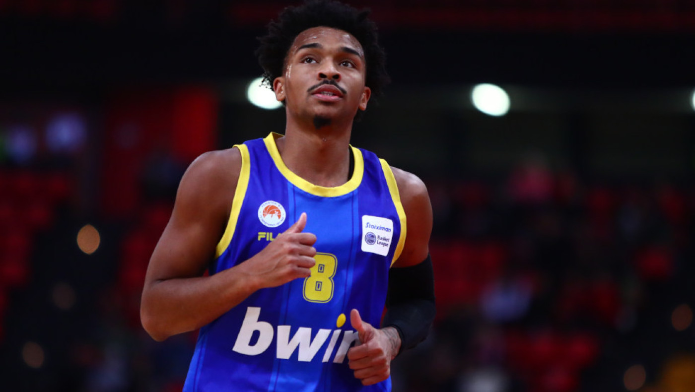 Παρελθόν από το Περιστέρι ο Χαντς