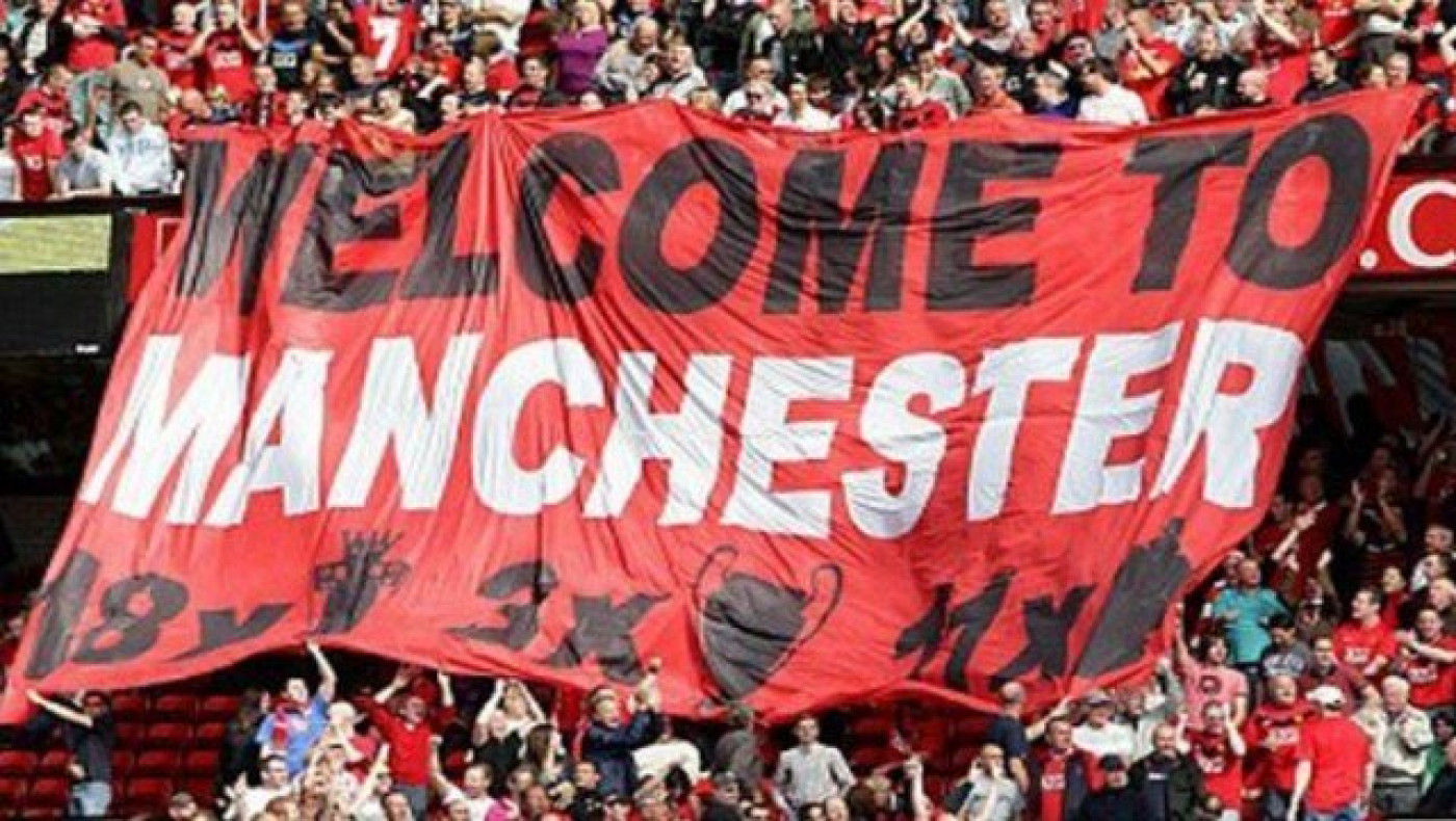 Στα χρώματα της Μάντσεστερ Γιουνάιτεντ το Άνφιλντ!