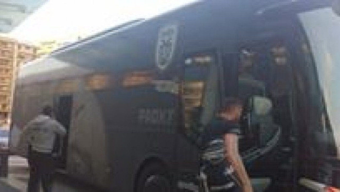 Η αναχώρηση του ΠΑΟΚ από το Μακεδονία Παλλάς (video)