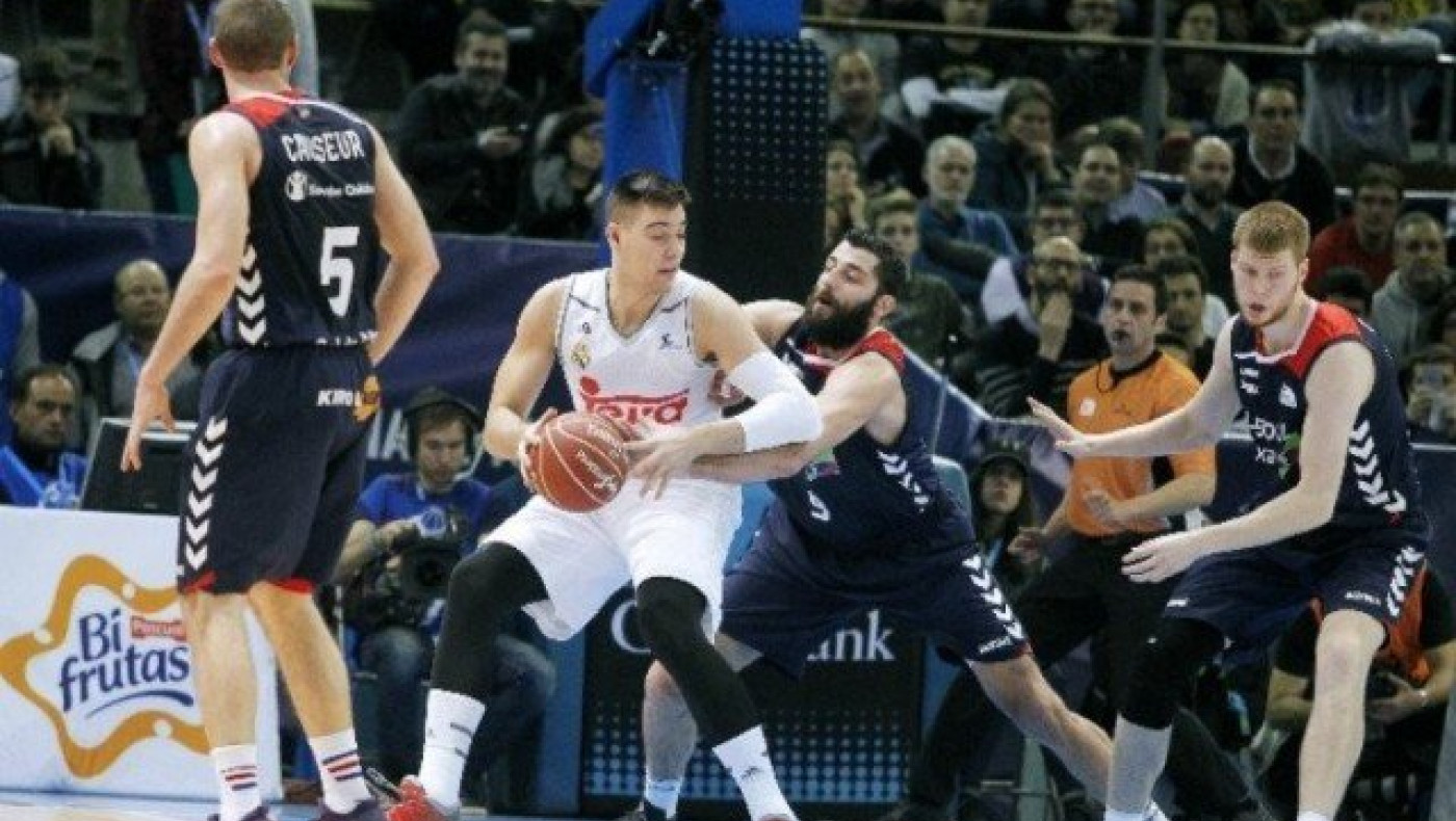 Γιουλ vs Μπουρούσης σημειώστε 1 - Στον τελικό η Ρεάλ