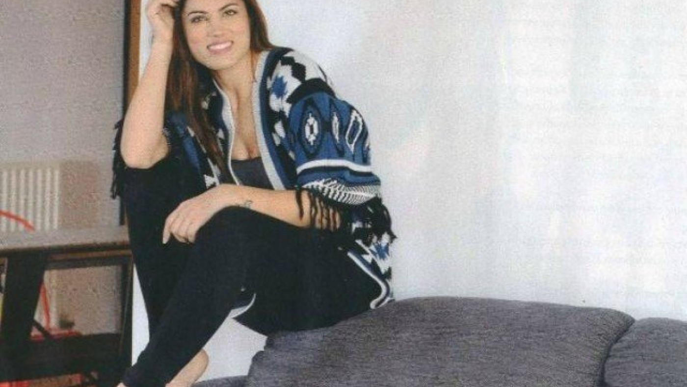 Τα καλλίγραμμα πόδια της Μαίρης Συνατσάκη...! (PIC)