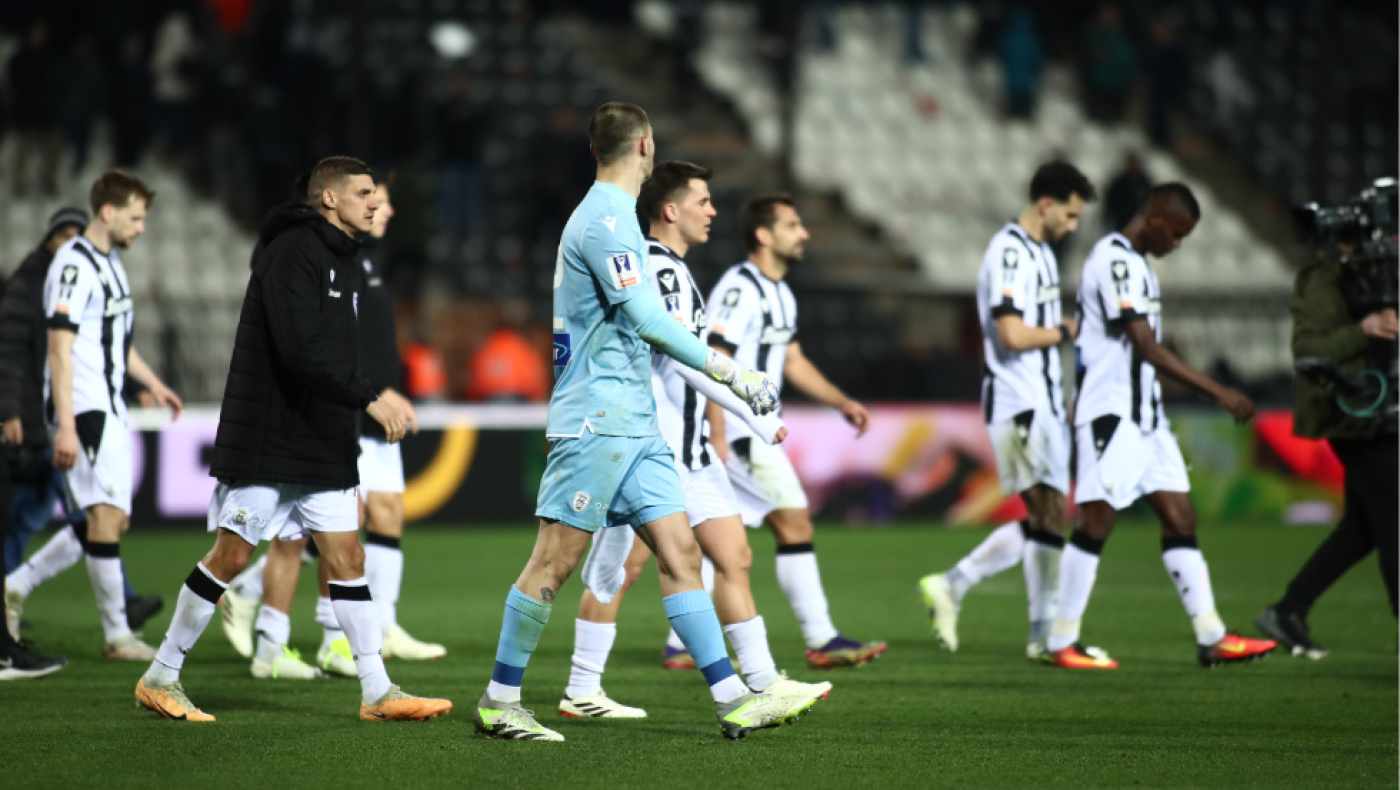 Αν σταθούν μπροστά σε έναν καθρέφτη που δεν θα είναι θολός, θα βρουν λύσεις