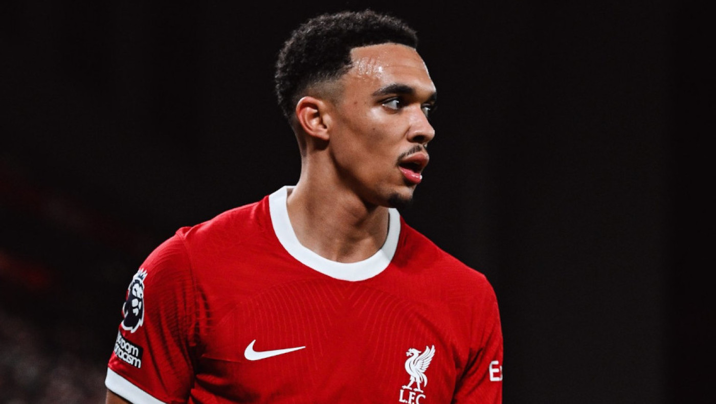 Αλεξάντερ Άρνολντ: Ανακοίνωσε την αποχώρησή του και ετοιμάζεται για Ρεάλ