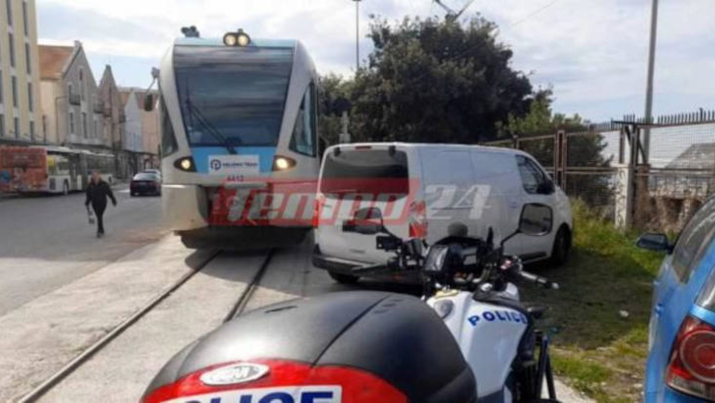 Πάτρα: Πάρκαρε το αυτοκίνητο στις γραμμές του προαστιακού και πήγε για καφέ