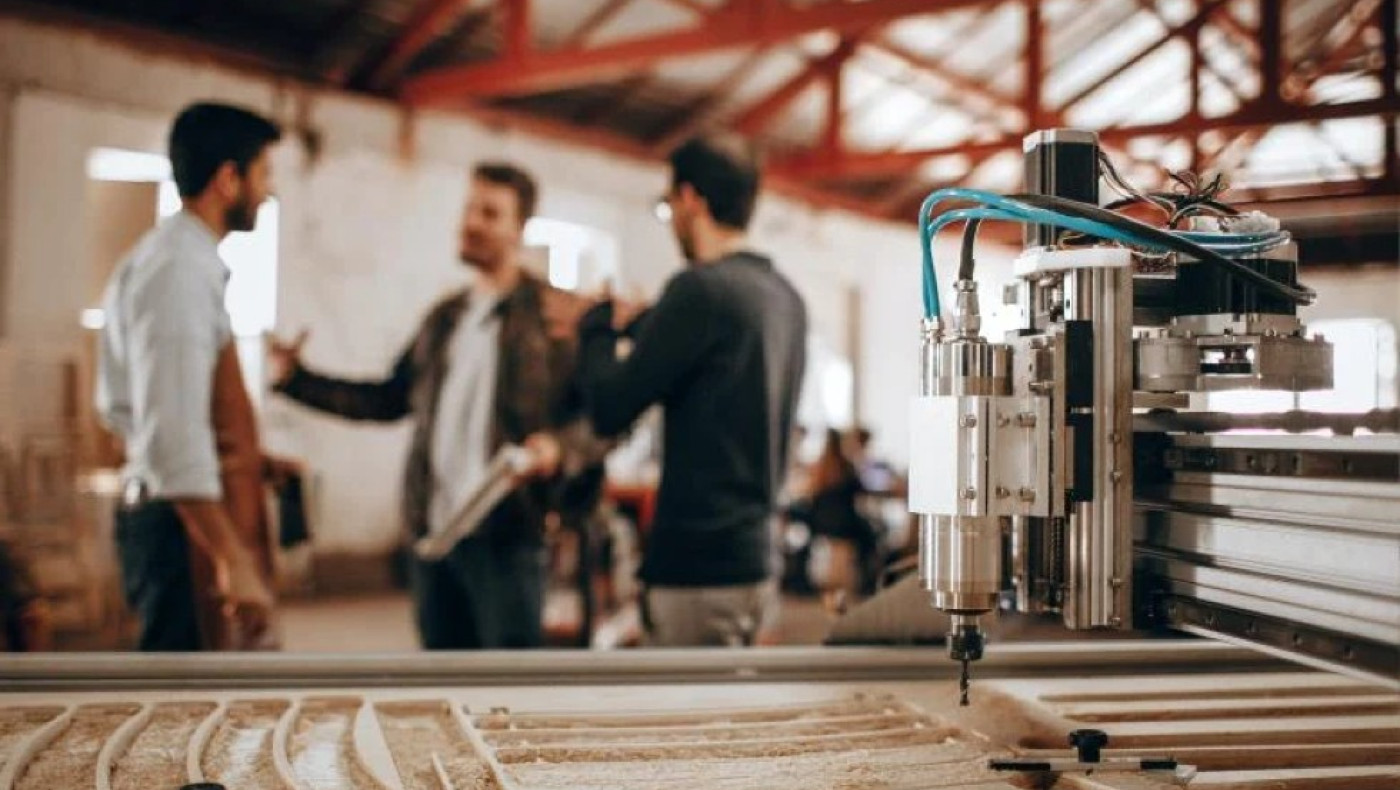 Μισθοί: Οι καλοπληρωμένοι κλάδοι - Πόσο επηρεάστηκαν από την αύξηση του κατώτατου