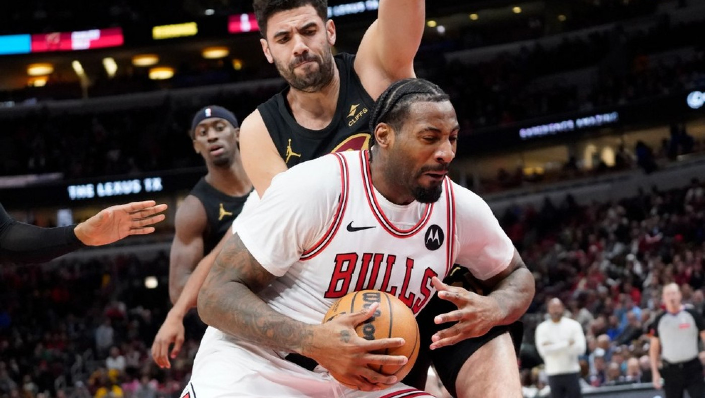 Θρίλερ δύο παρατάσεων στο Σικάγο – Ανατροπή μεγατόνων των Λέικερς