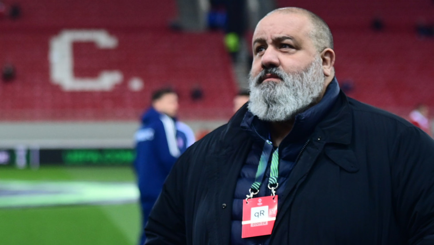 Καραπαπάς για ΑΕΚ: «Πρωτάθλημα με διαφορετικούς κανόνες»