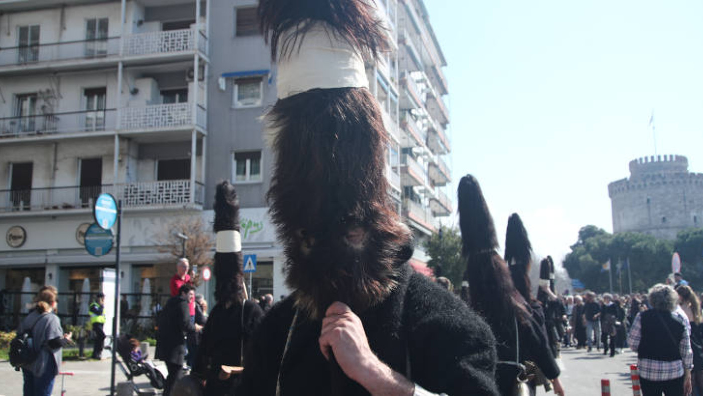 Θεσσαλονίκη: Οι κωδωνοφόροι ξεχύθηκαν στο κέντρο και «εξάγνισαν» την πόλη