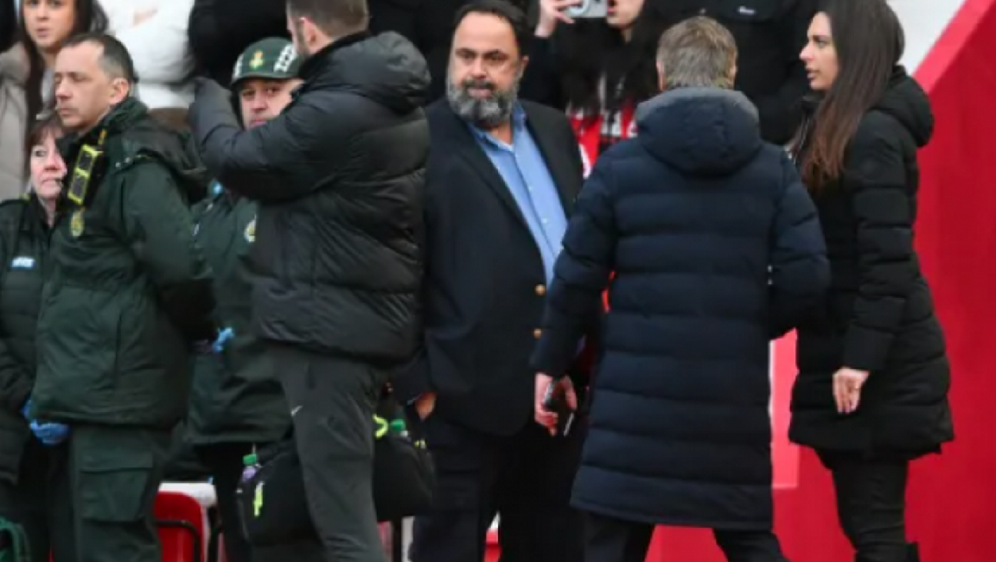 Έξαλλος ο Μαρινάκης, κατέβηκε στον αγωνιστικό χώρο - BBC: «Ούρλιαζε στον διαιτητή ότι δεν σέβεται τους παίκτες»!