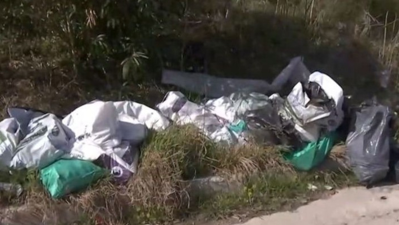 Αυτοψία και «εικόνες ντροπής»: Παράδρομοι σκουπιδότοποι στη Θεσσαλονίκη-Δείτε το video