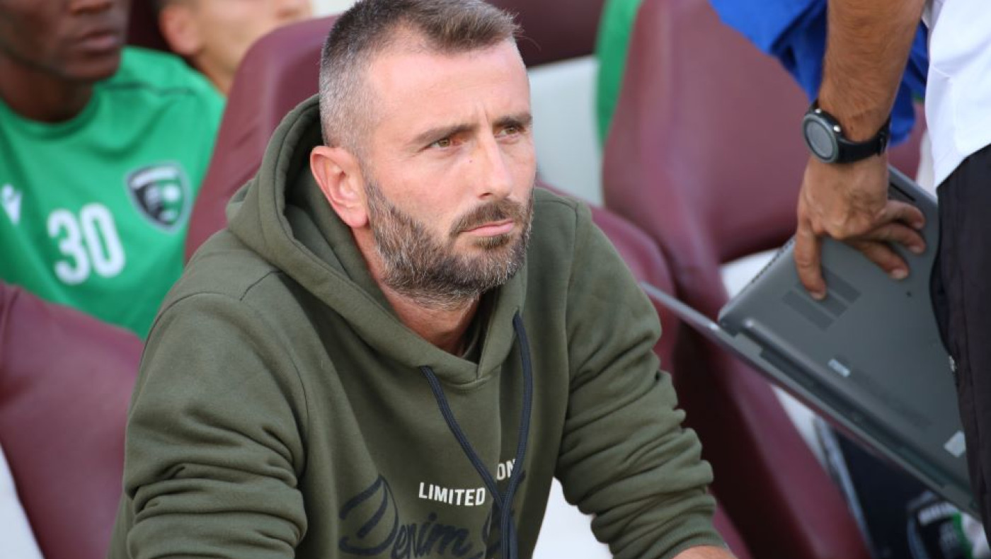 Μαλεζάς: «Συγχαρητήρια στους ποδοσφαιριστές»