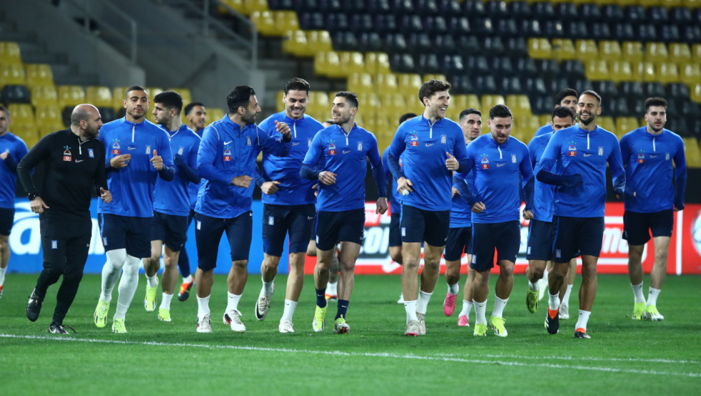 Εθνική Ελλάδας: Απρόοπτο με Κουλιεράκη, αποχώρησε με ενοχλήσεις στους κοιλιακούς