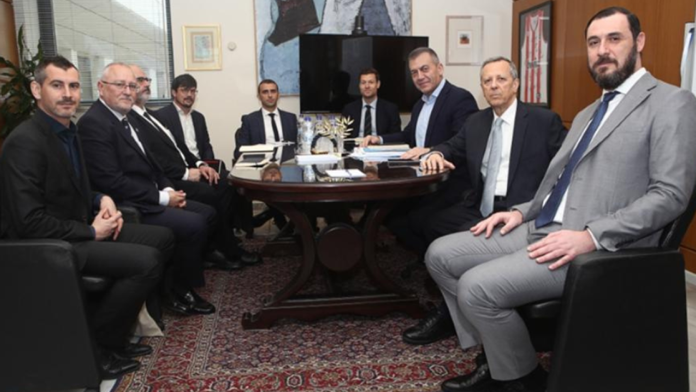 ΕΠΟ: «Δεν θα αποκαλύψουμε το περιεχόμενο της συνάντησης με τον υπουργό»