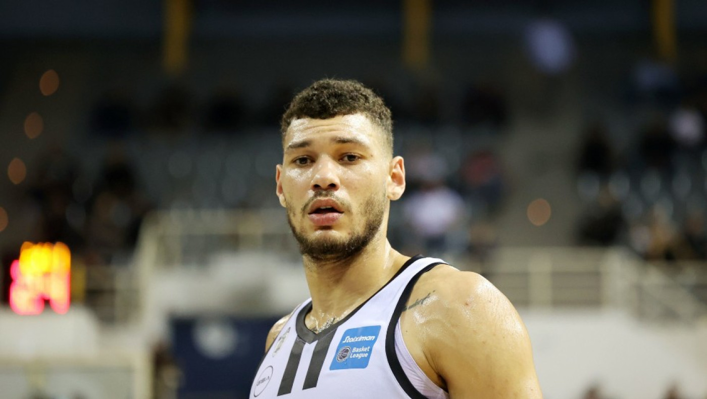 Ο Γκίλμορ και ο… 12ος ξένος!