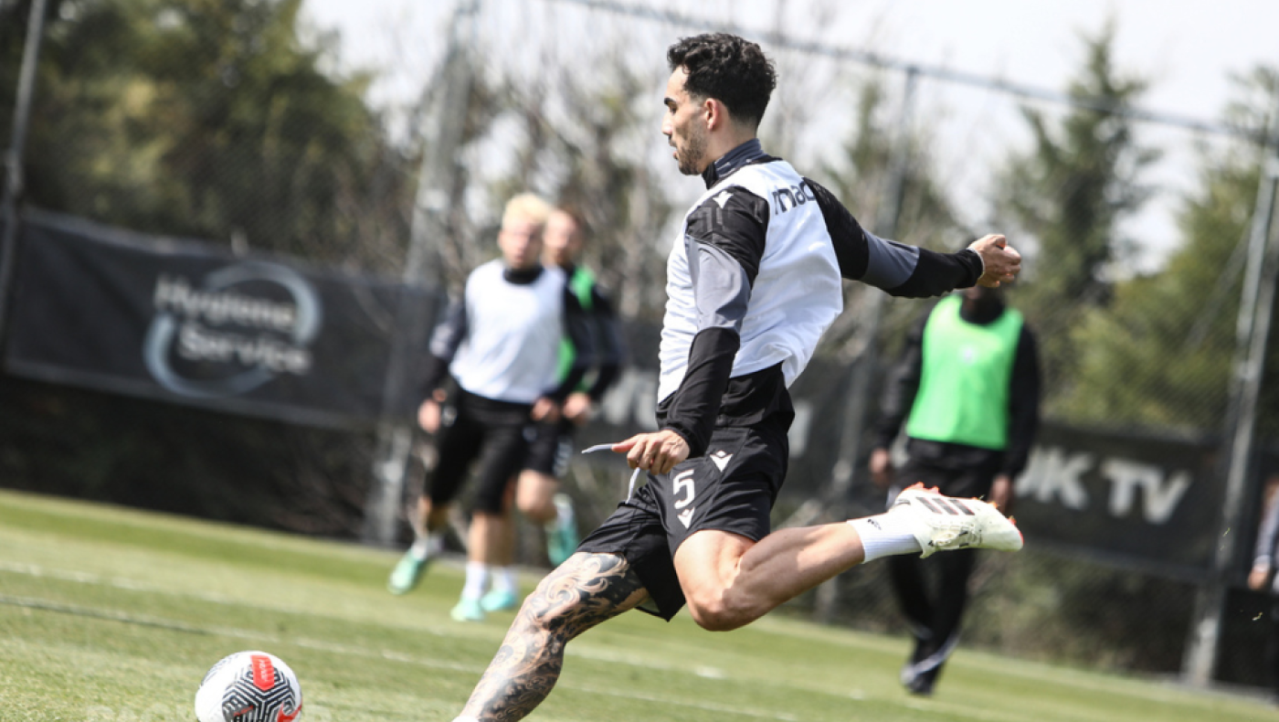 Επιστροφή στις εντός συνόρων υποχρεώσεις με τις μπαταρίες γεμάτες και τις προσδοκίες να παραμένουν ακέραιες