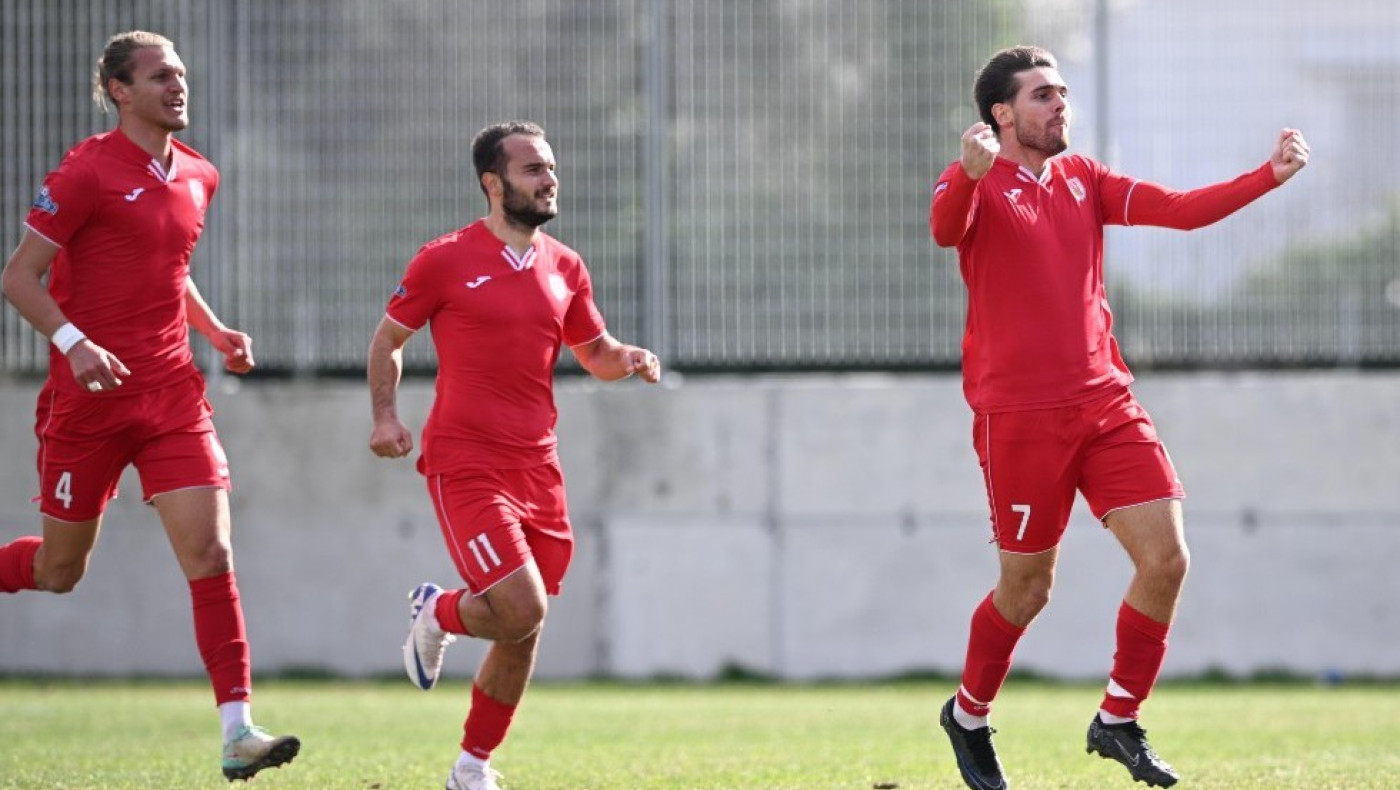 Τεράστιας βαθμολογικής σημασίας νίκη για τον Καμπανιακό