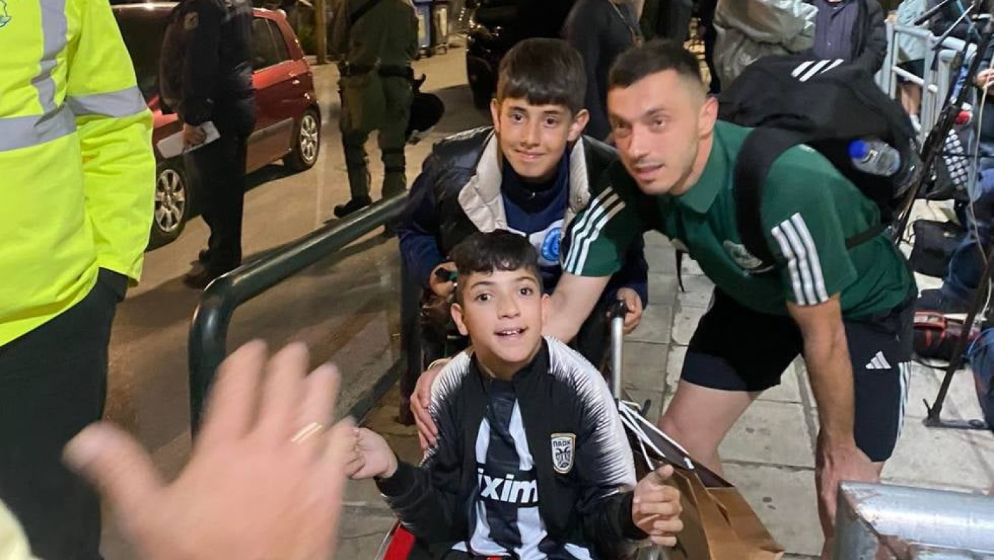 Ο Αγγελος, ο Κώτσιρας και η φωτό με τον μικρό Γιάννη