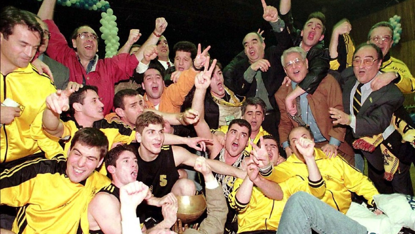 3/4/1997: Ο Άρης «ισοπεδώνει» την Τόφας και κατακτά το Κύπελλο Κόρατς