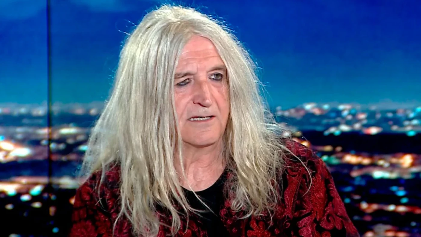 Νίκος Καρβέλας: Η απάντηση με 4 λέξεις για τη συνέντευξή του στη Νίκη Λυμπεράκη