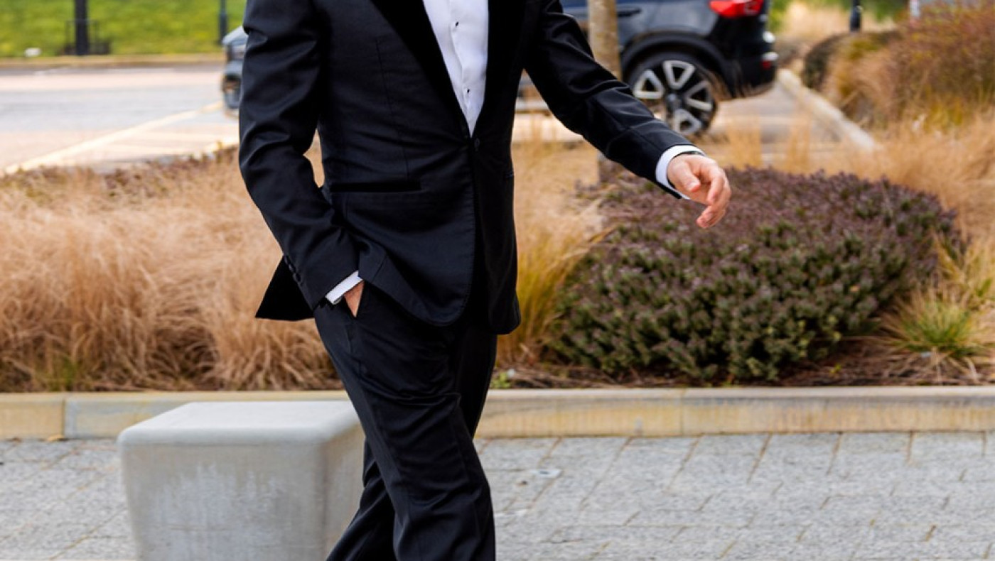 «Viral» η άφιξη του Σαλάχ στην προπόνηση της Λίβερπουλ με σμόκιν- Ποιος ο λόγος;