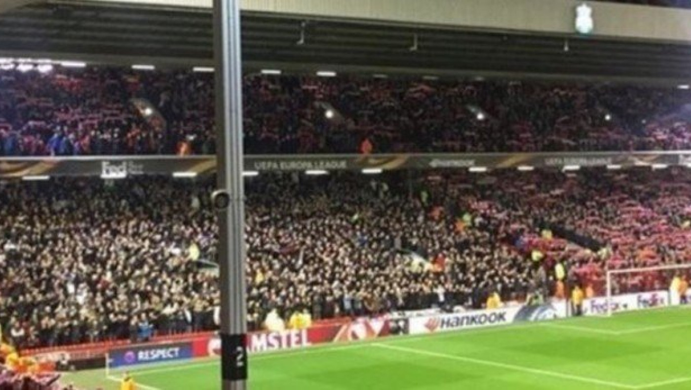 Ντροπιαστικά συνθήματα των οπαδών της Γιουνάιτεντ για το Χίλσμπορο!