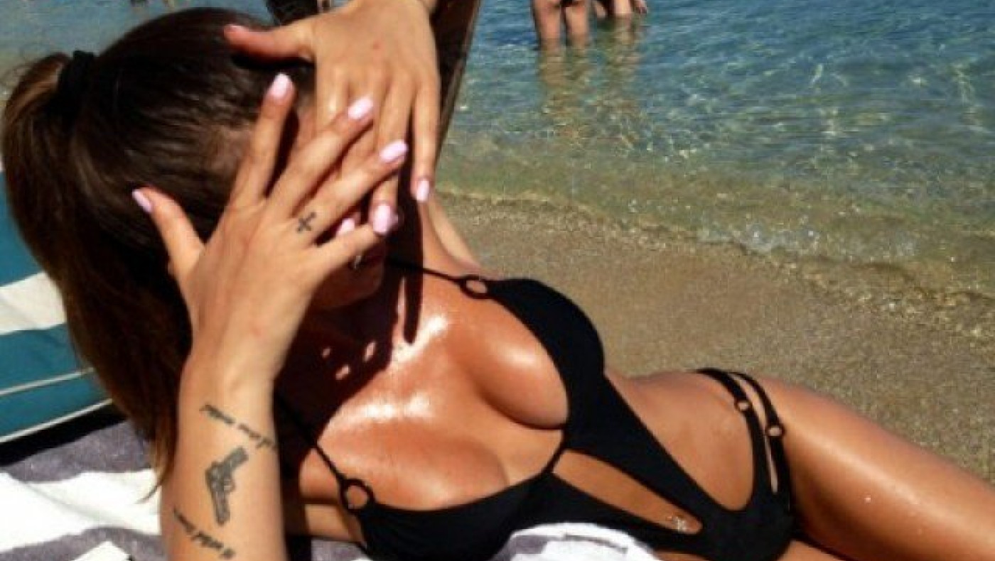 Το υπερτούμπανο Ειρήνη Νάκου γυμνάζει... τα μάτια μας! (pics)