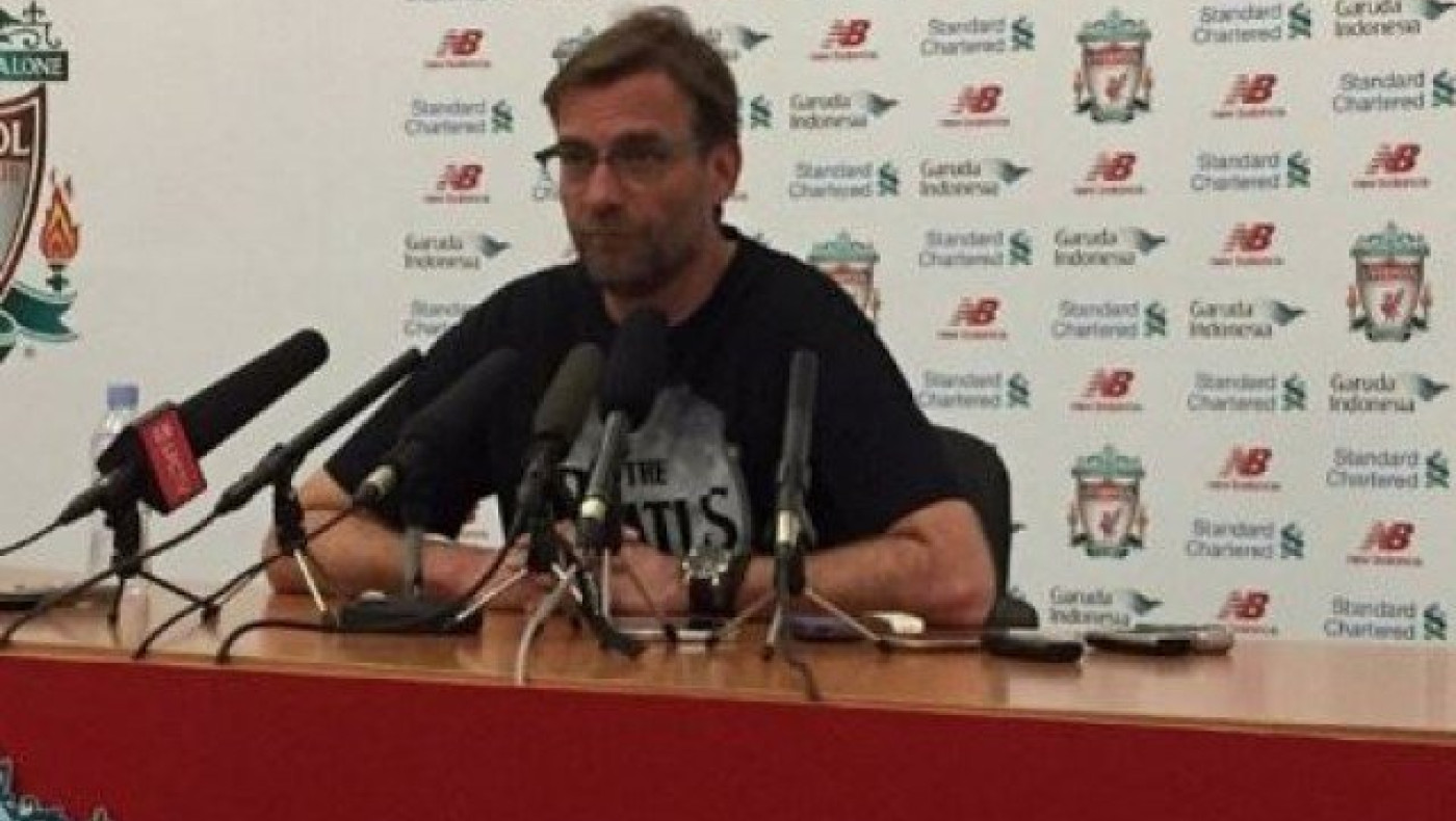 Τους «ξετρέλανε» όλους ο Κλοπ με το μπλουζάκι του!