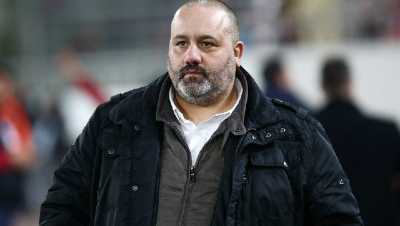 Ούτε ο Καραπαπάς αποθεώνει έτσι τους παίκτες του Ολυμπιακού