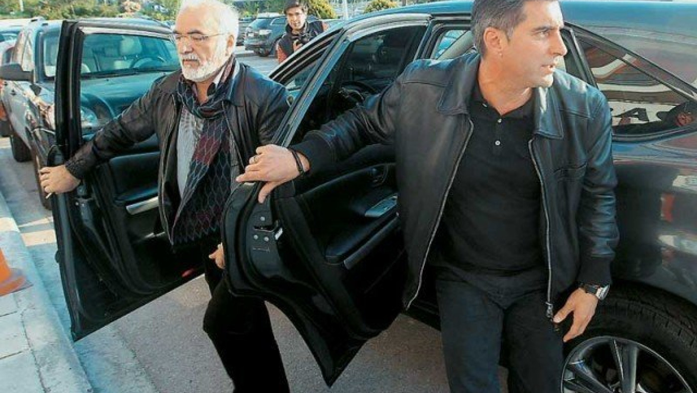 Σαββίδης: Παρών.   Ζαγοράκης; Απών.   Βρύζας; Απών…