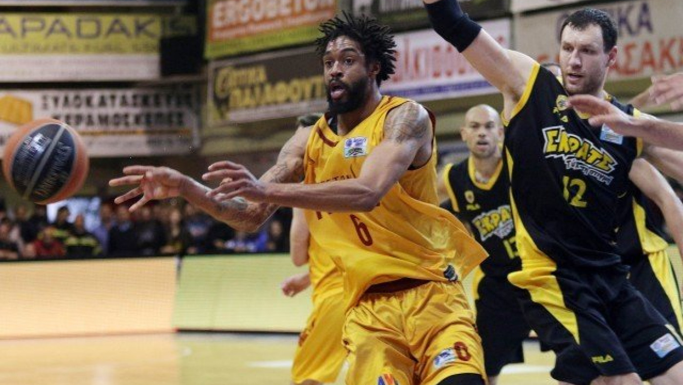 «Καρυδάτη» ανατροπή του Ρεθύμνου, 70-69 την ΑΕΚ!!!