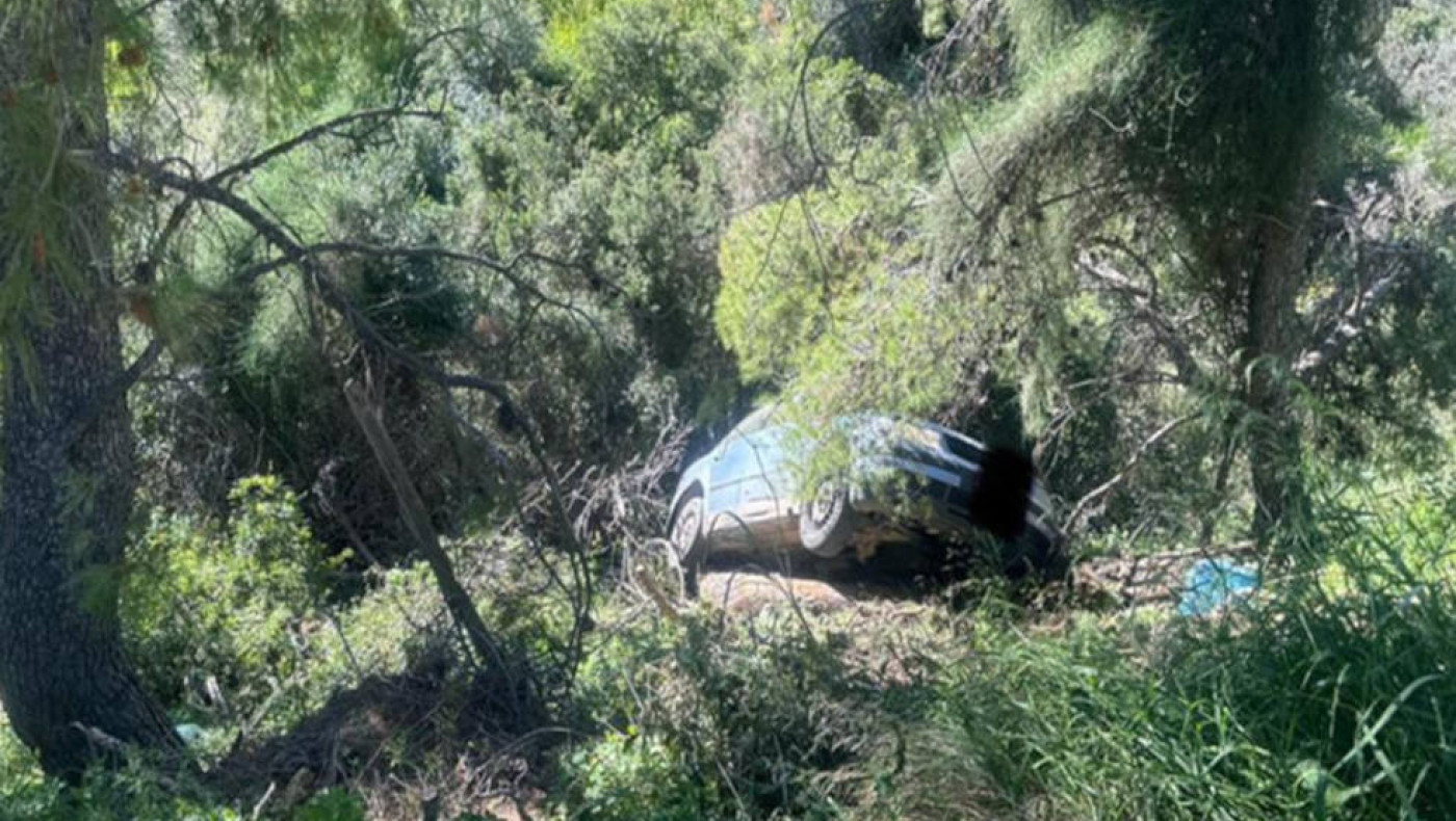 Πόρτο Ράφτη: Αυτοκίνητο έπεσε σε χαράδρα 10 μέτρων