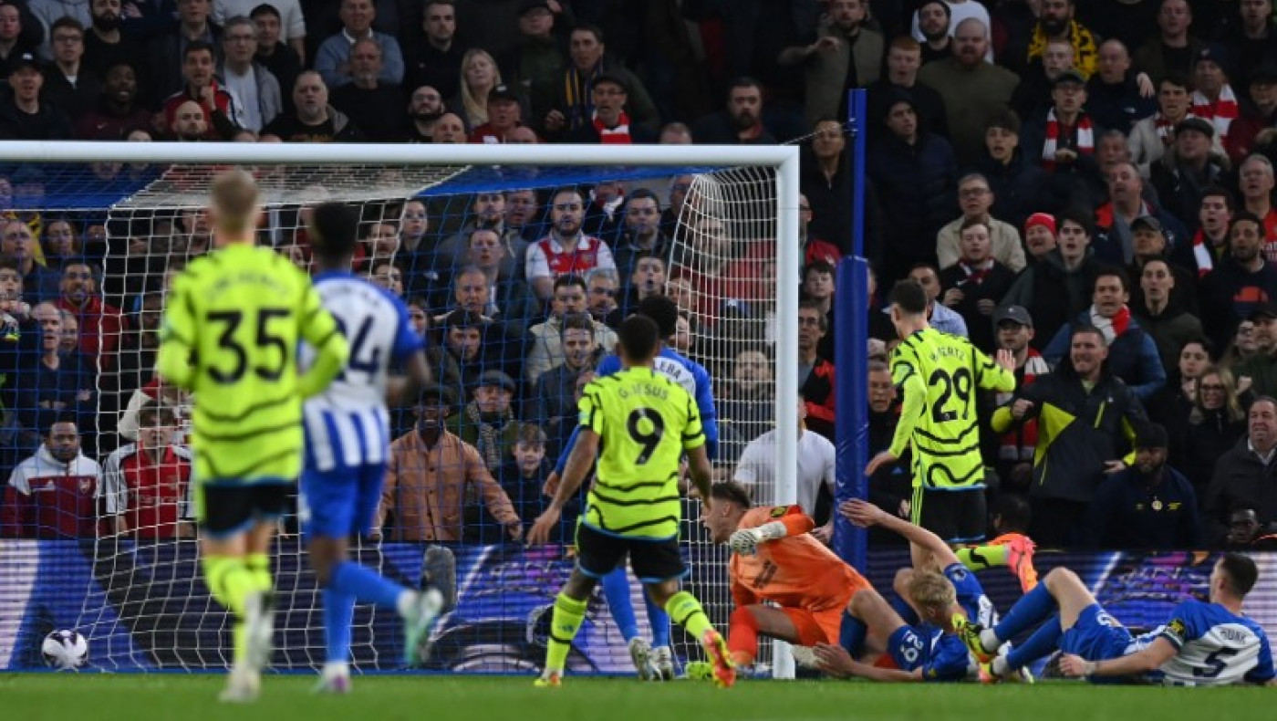 Πάτησε στην κορυφή η Άρσεναλ με το διπλό επί της Μπράιτον