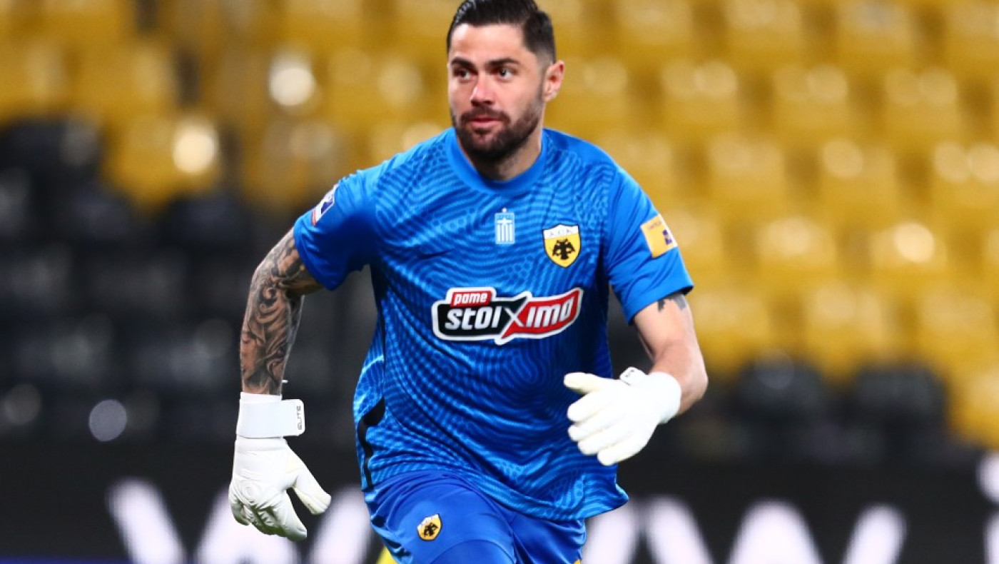 ΑΕΚ: Η... μάταιη προσπάθεια του Αθανασιάδη να εκπαιδεύσει τον Μαλέβο!