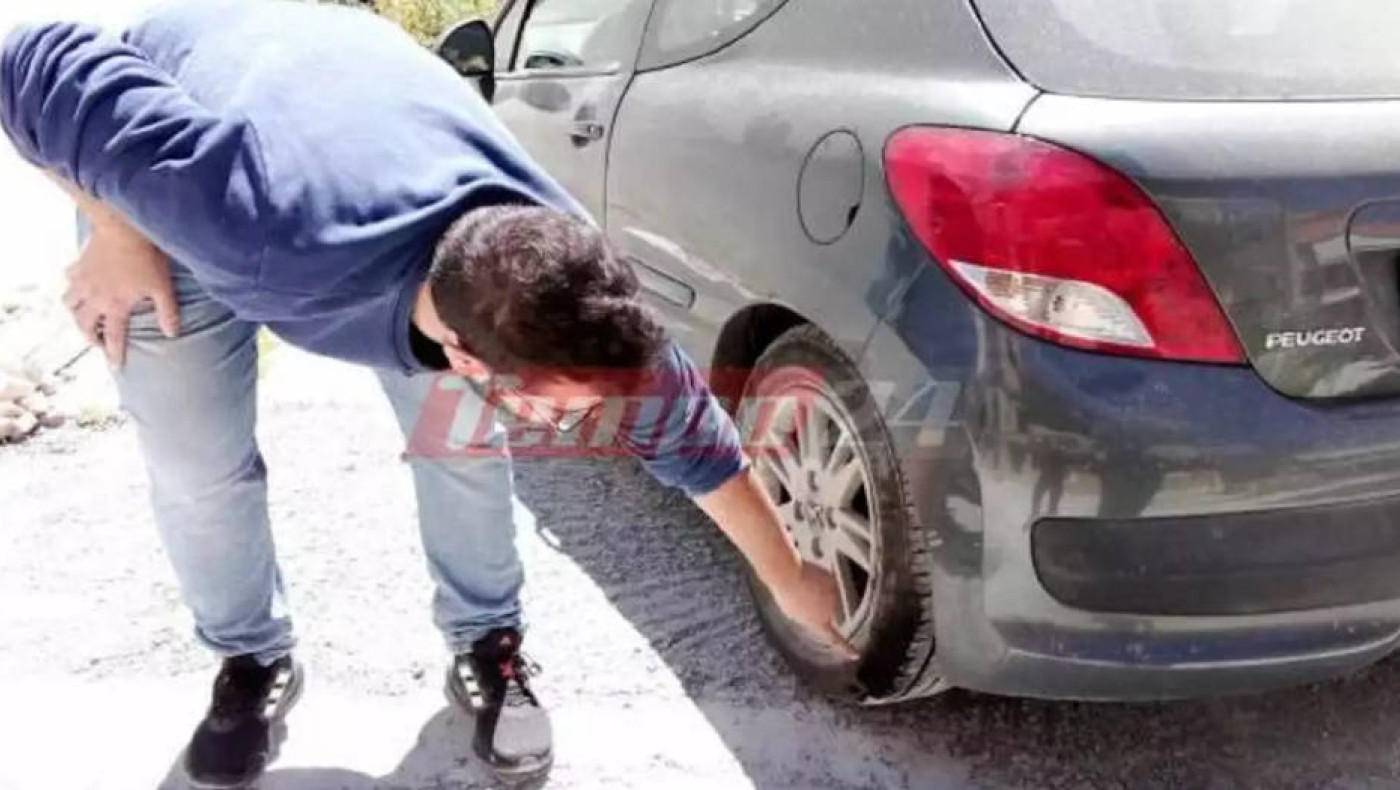 Παρ' ολίγον τραγωδία στην Πάτρα: Αυτοκίνητο πάτησε γυμνό καλώδιο υψηλής τάσης και έγινε έκρηξη